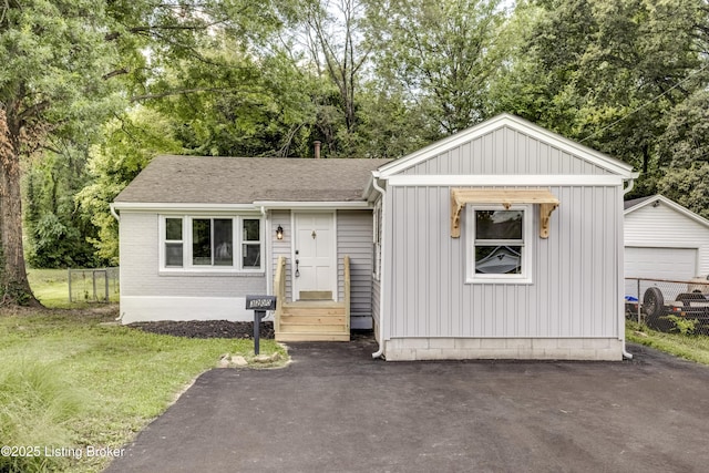 3200 Donald Dr, Louisville, KY 40216 - photo 2