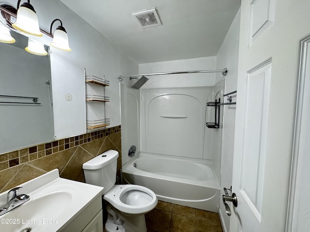3218 Donald Dr, Louisville, KY 40216 - photo 11