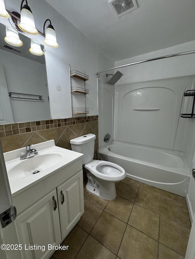 3218 Donald Dr, Louisville, KY 40216 - photo 12