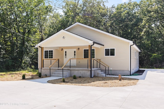 569 Pitts Point Rd, Shepherdsville, KY 40165 - photo 2