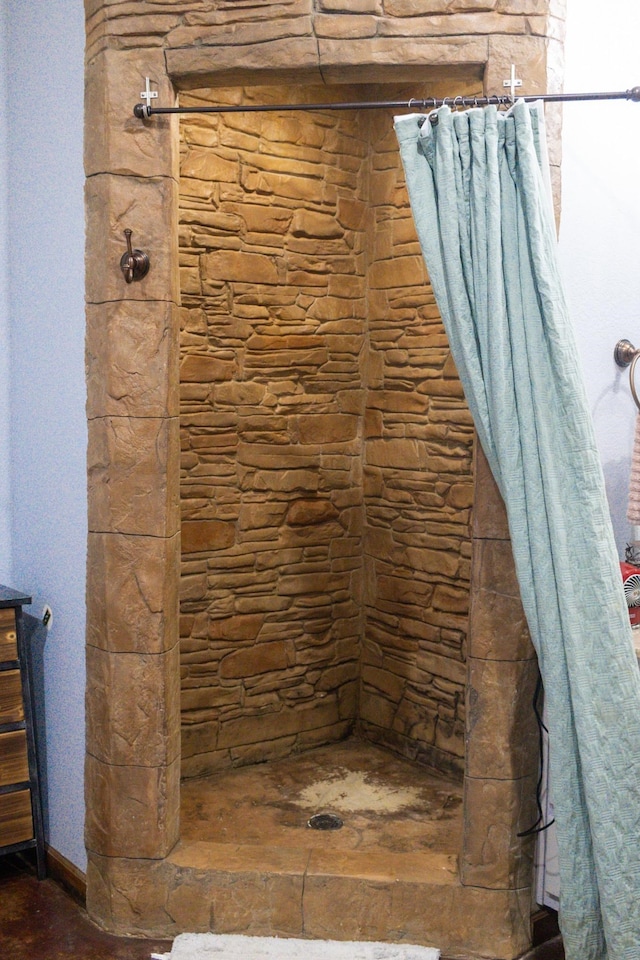 4940 Kent Rd, Tremont, MS 38876 - bathroom with walk in shower