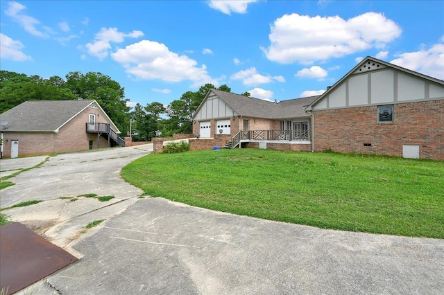 view of front of home with a front yard