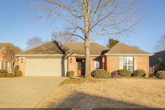 view of front facade with a garage