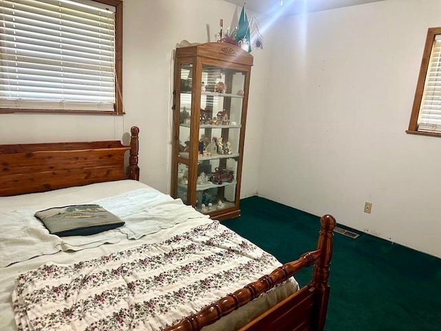 bedroom featuring carpet flooring