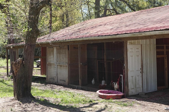 view of outbuilding