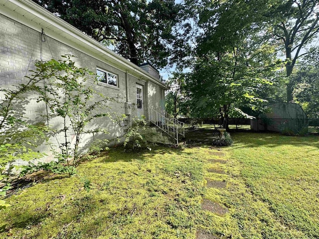  - view of grassy yard