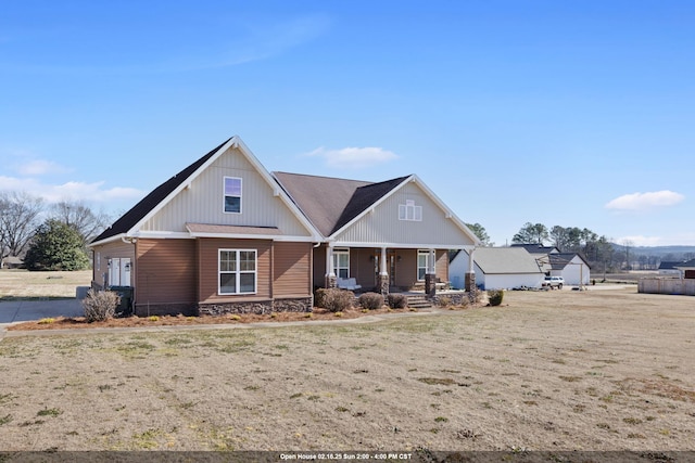 craftsman-style home featuring covered porch