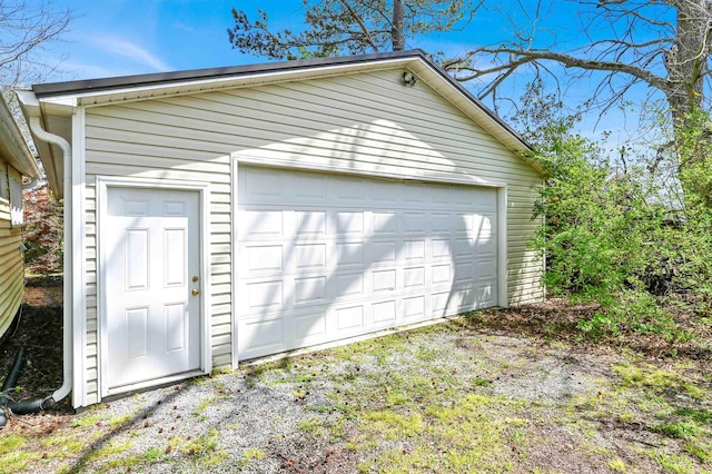 view of detached garage