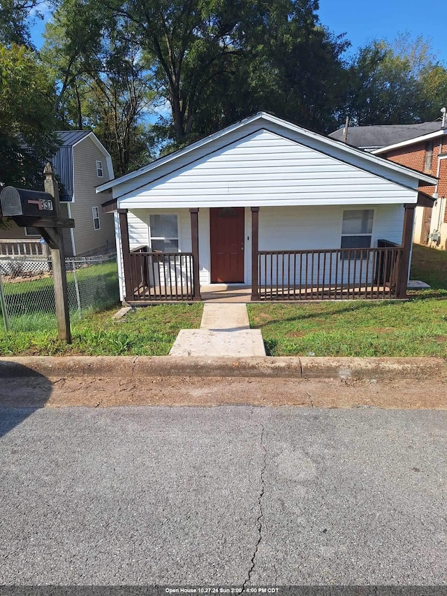 view of front of home featuring a porch