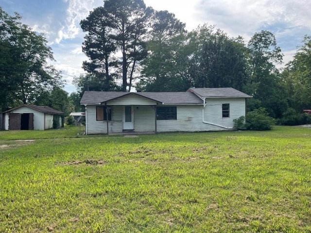 - view of front of house with a front yard