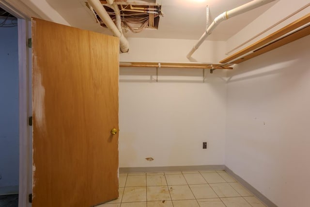 view of walk in closet