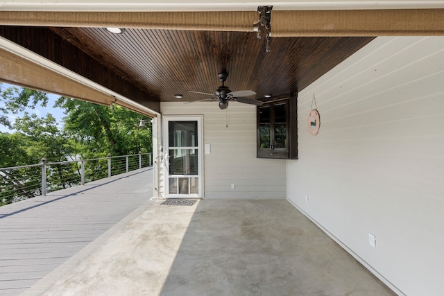 view of patio featuring a ceiling fan