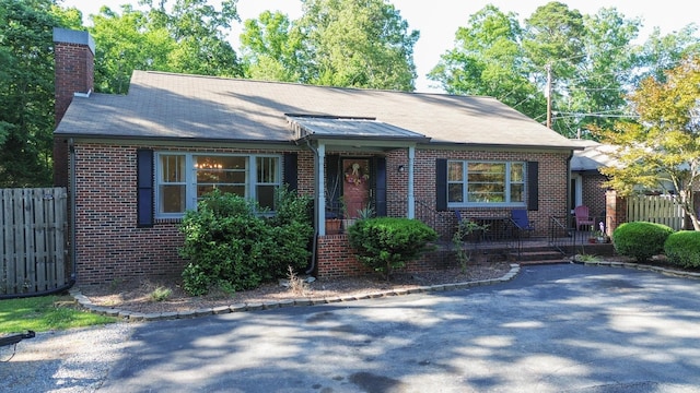 view of front of property