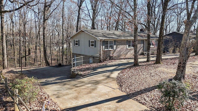 single story home featuring a garage