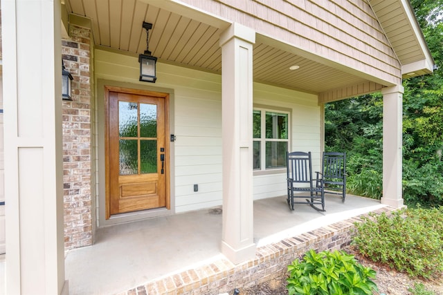 181 Silver Leaf Ln, Florence, AL - doorway to property featuring a porch