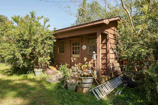 - view of outdoor structure with an outbuilding