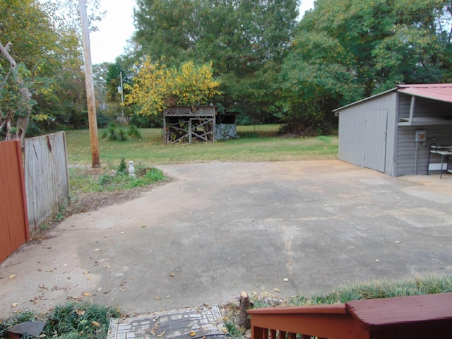 view of patio / terrace with an outdoor structure