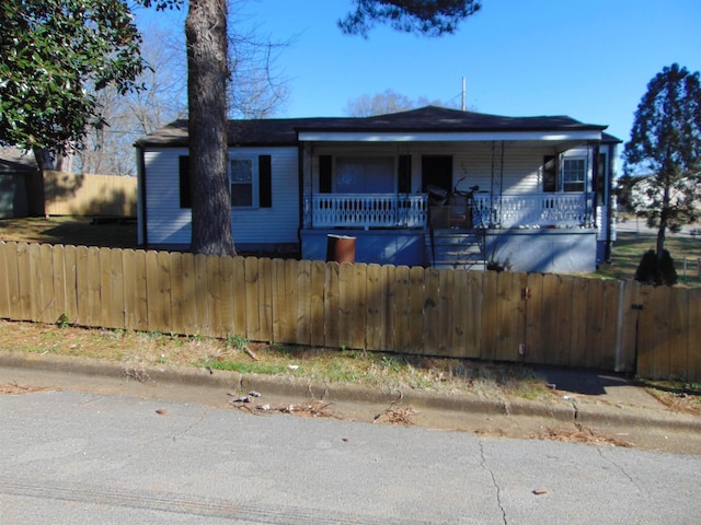 view of front of house featuring covered porch