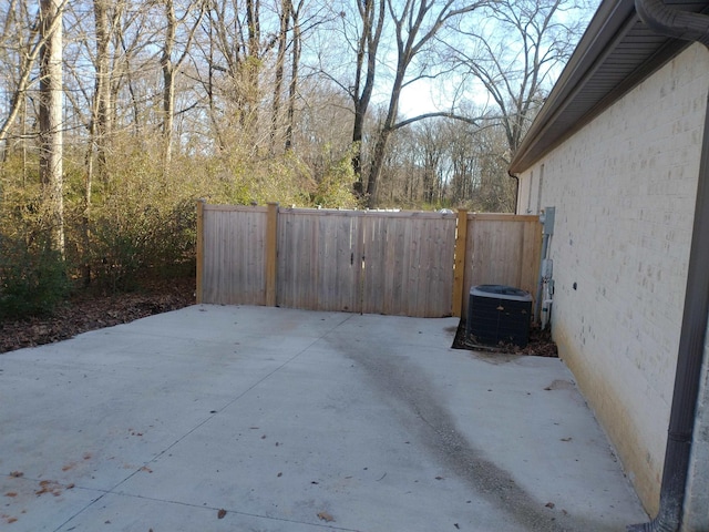 view of patio featuring cooling unit