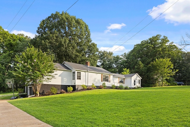  - view of front of house with a front yard
