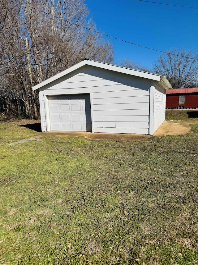 view of detached garage