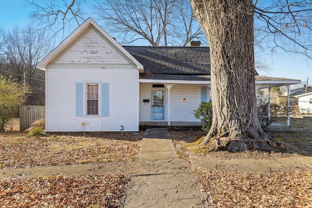 view of front of property