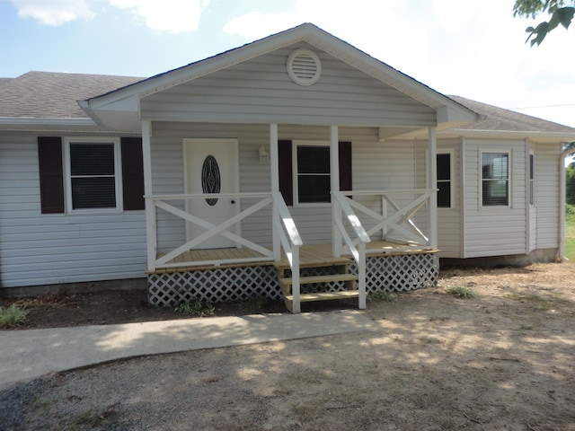 view of front of house featuring a porch