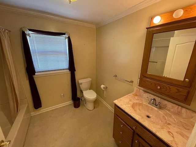 bathroom featuring baseboards, toilet, crown molding, shower / bathtub combination with curtain, and vanity