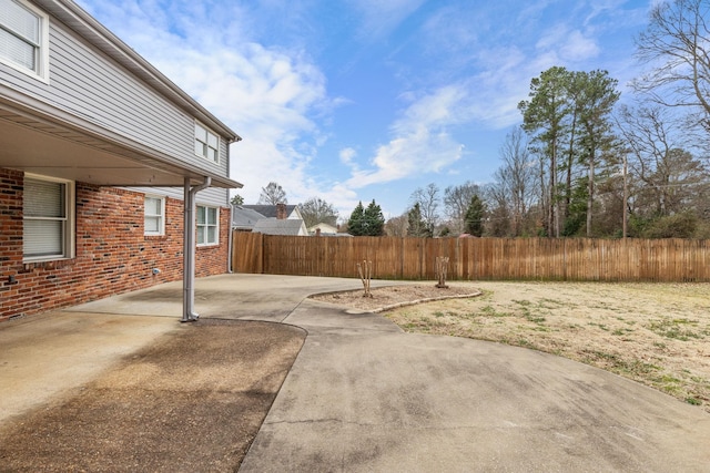 view of yard with a patio area