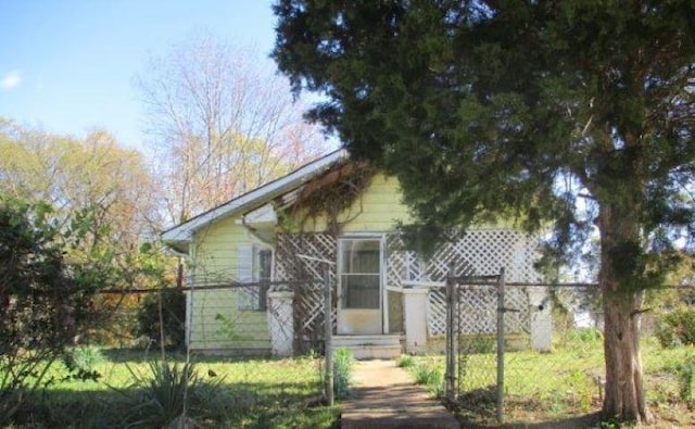 609 S Hickory St, Tuscumbia, AL - photo 1