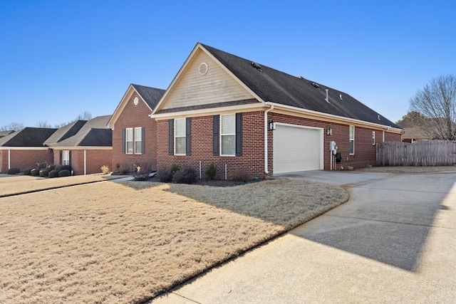 view of front facade featuring a garage