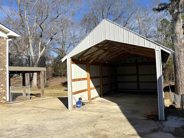 view of outdoor structure