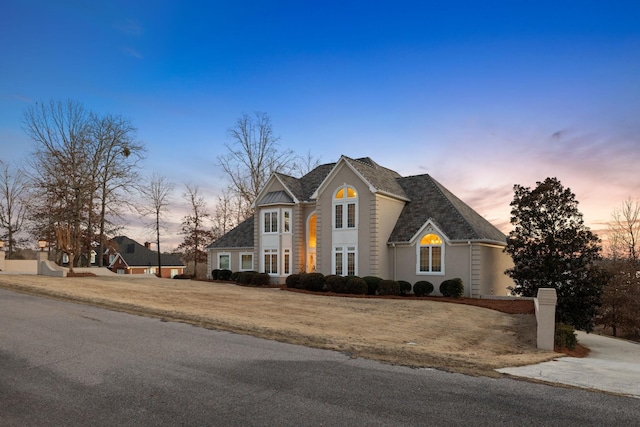 view of front property