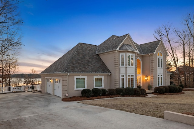 view of front of house featuring a garage