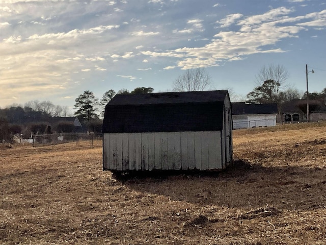 view of outdoor structure