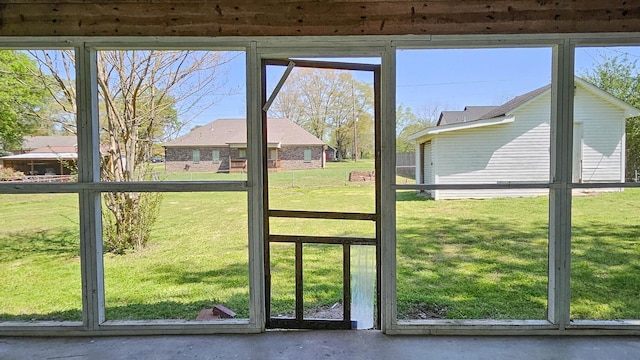 entryway featuring concrete flooring