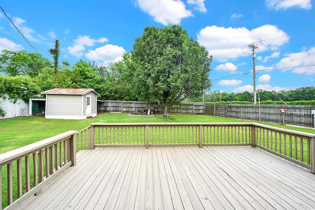  - wooden terrace with view of scattered trees
