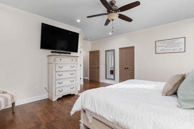 bedroom featuring baseboards, dark wood finished floors, recessed lighting, ceiling fan, and ornamental molding