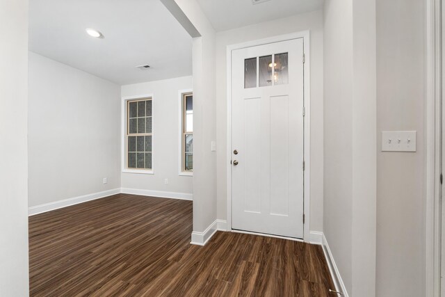 living room with light hardwood / wood-style floors and ceiling fan