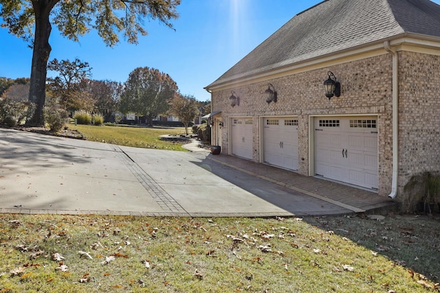 exterior space with a yard