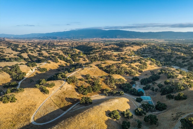 bird's eye view with a mountain view