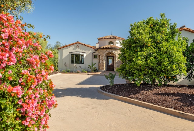 view of mediterranean / spanish home