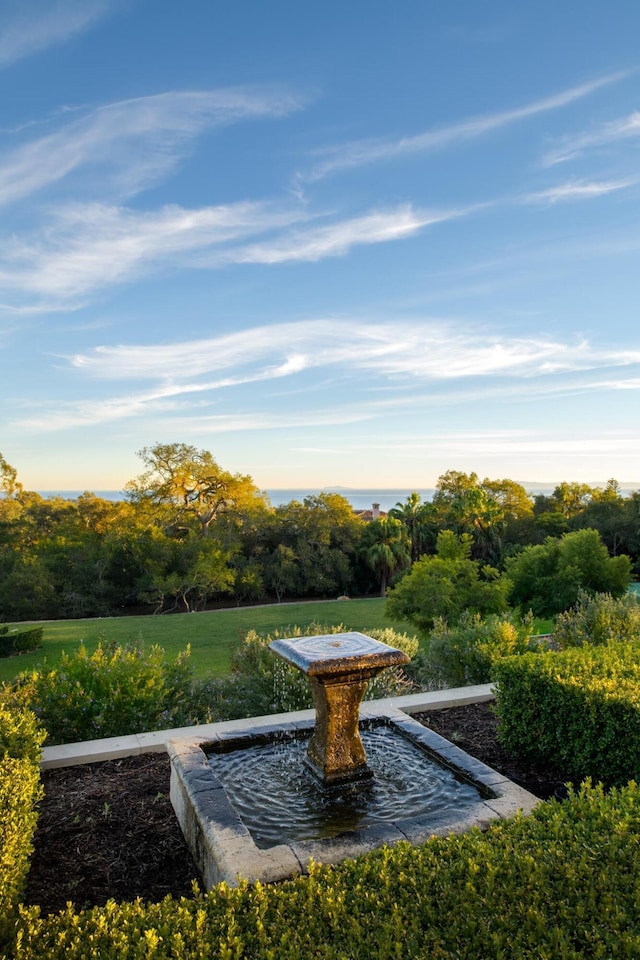 view of property's community featuring a water view