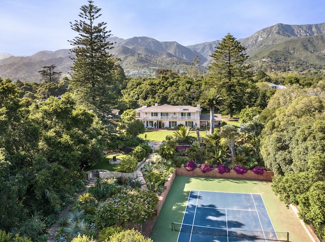 bird's eye view with a mountain view