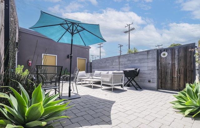 view of patio / terrace featuring an outdoor hangout area