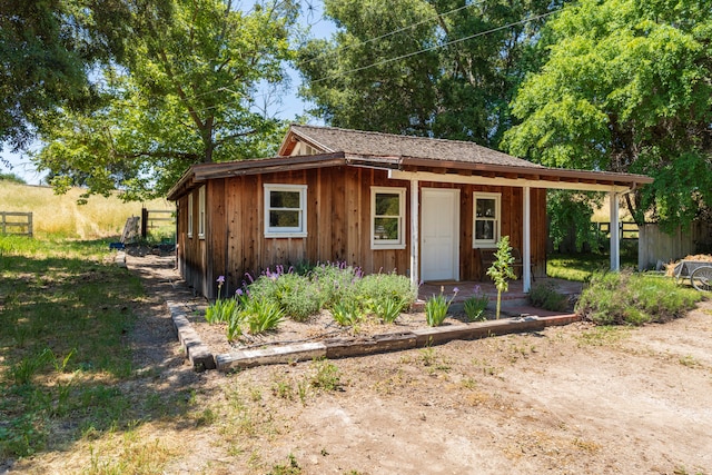 view of front of property