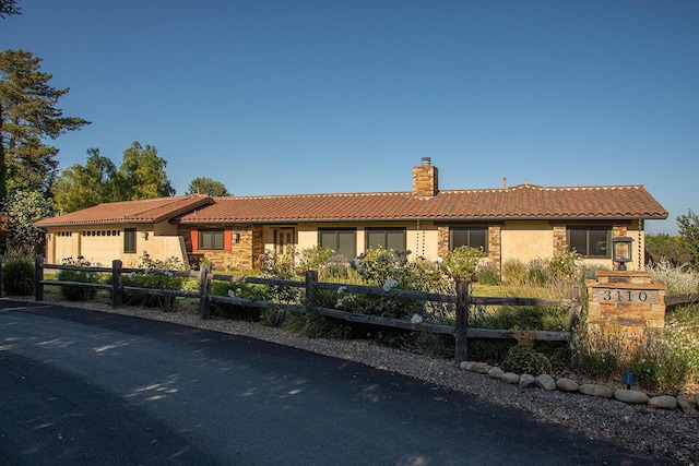 view of front of house featuring a garage