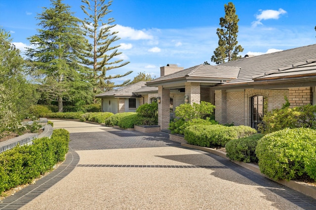 view of front of property