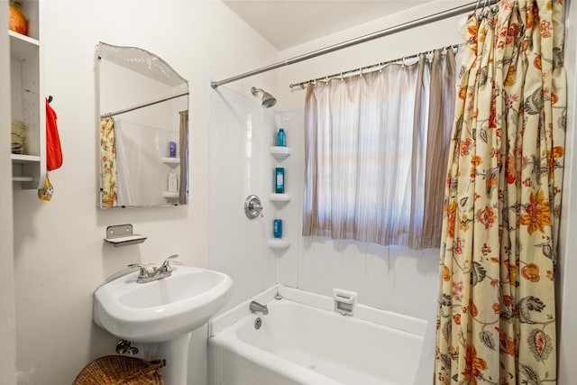 bathroom featuring shower / bath combo with shower curtain