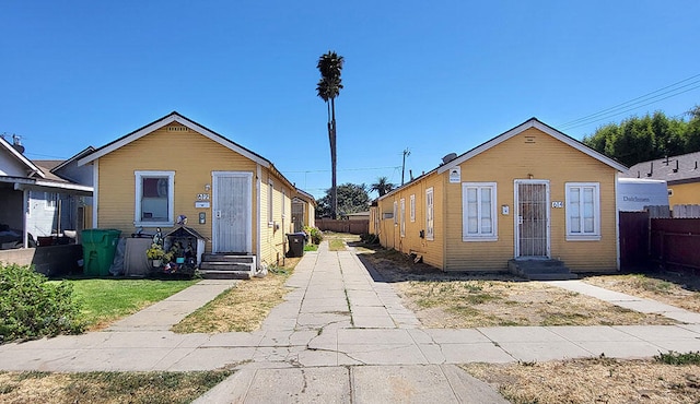 614 W Orange St, Santa Maria, CA 93458 - photo 1